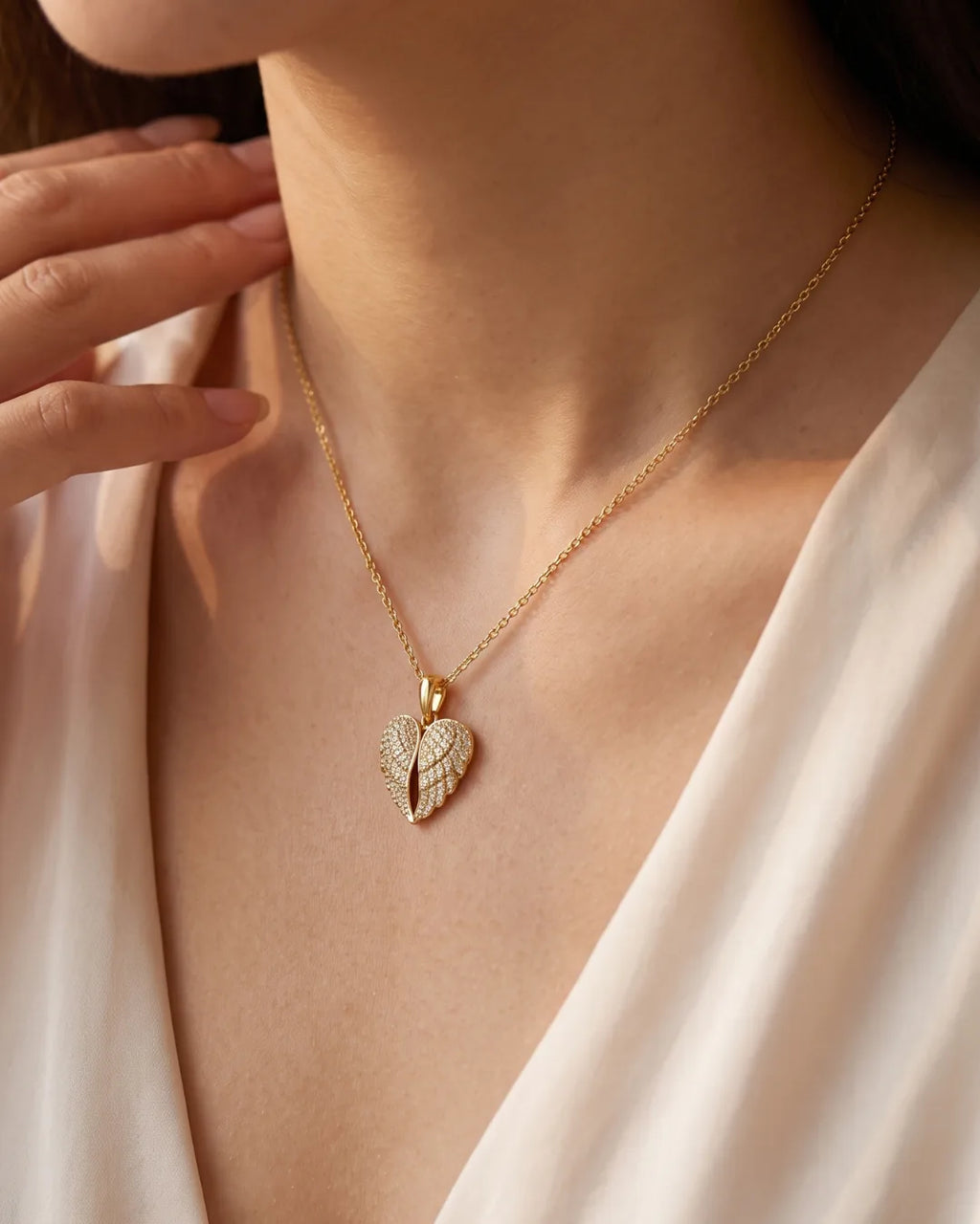 Seraphina Angel Wing Necklace Cherish