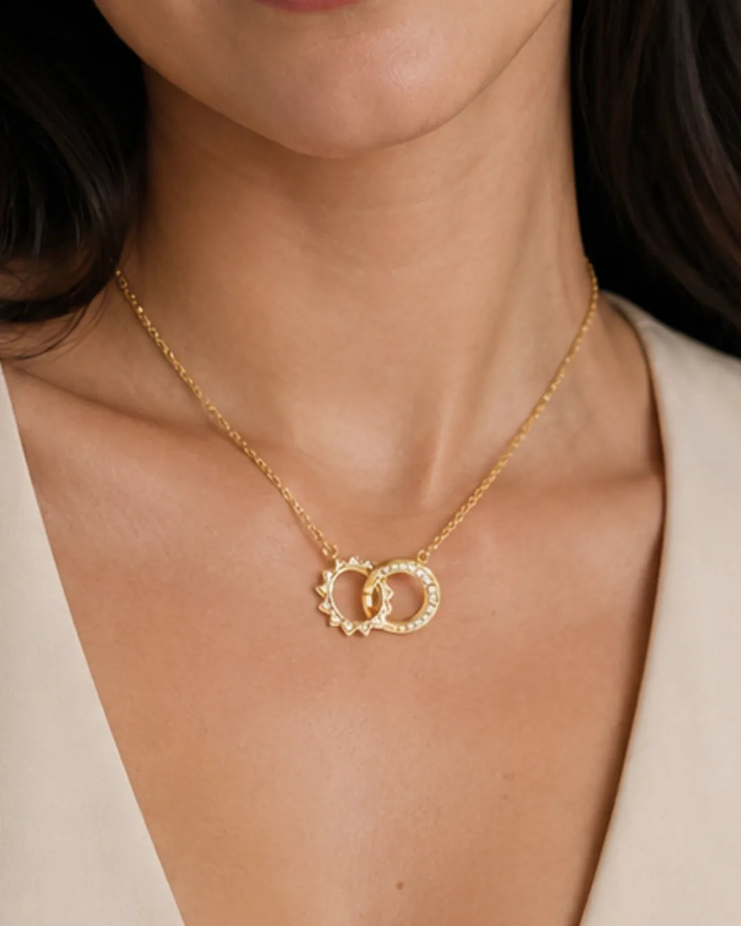 Celestine Interlocking Circle Necklace Unity