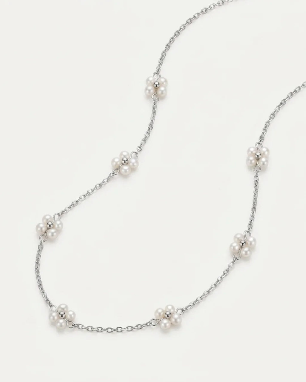 Evangeline Pearl Flower Necklace Bloom