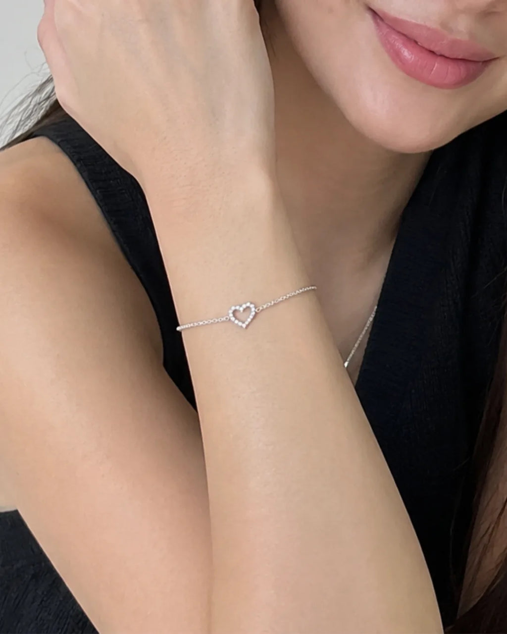 Genevra Open Heart Bracelet Amour