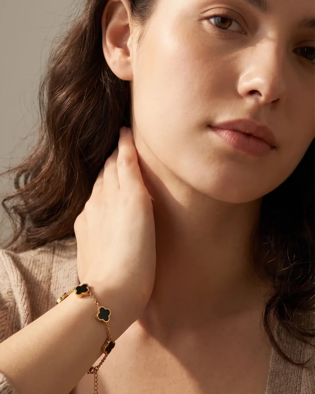 Viviana Mother of Pearl Clover Bracelet